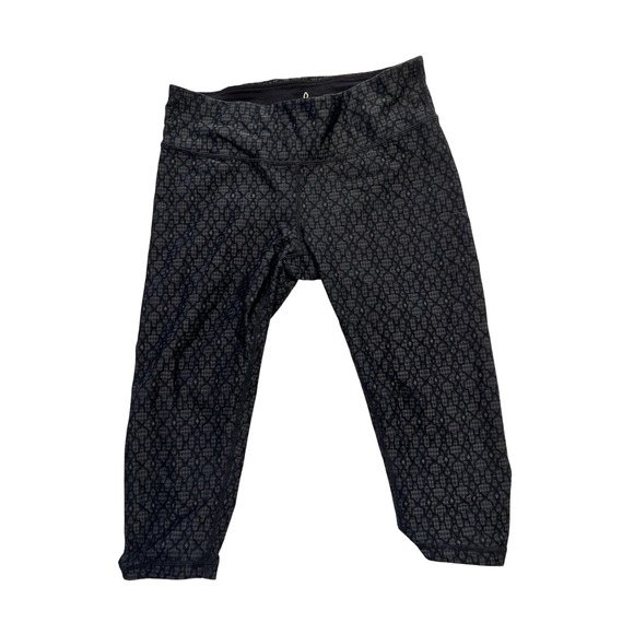 Prana Pants - prAna Capri Leggings Womens Small Black Gray‎ Printed Yoga Activewear Geometric
